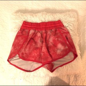 Lululemon tracker shorts; size 4